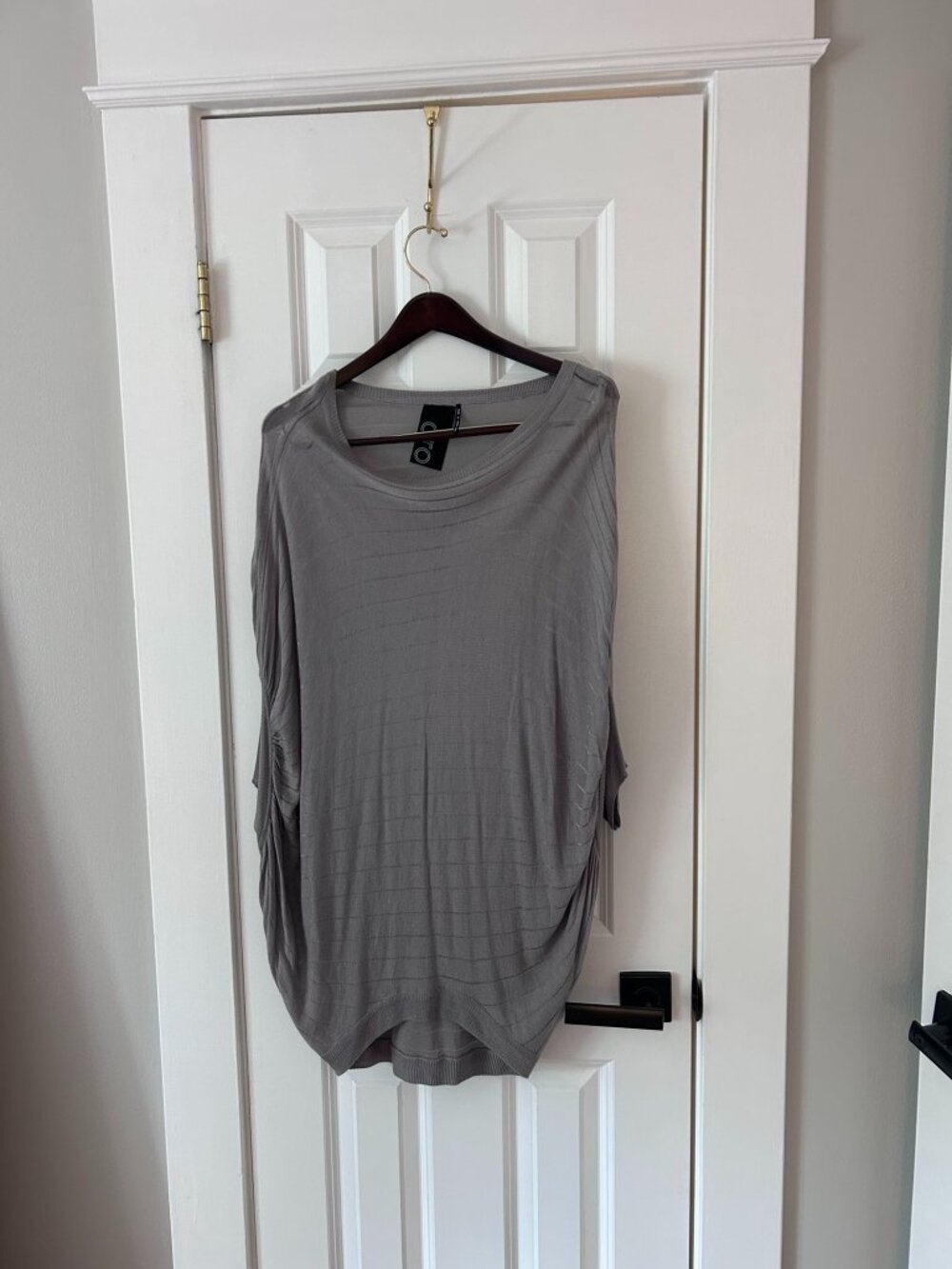 aro Gray Shadow Stripe Dolman Knit Tunic Ruched Sides Size S